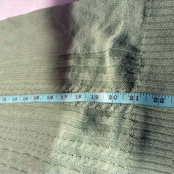 Cozy Green Cable Knit Women's Turtleneck Sweater - Picture 7 of 9